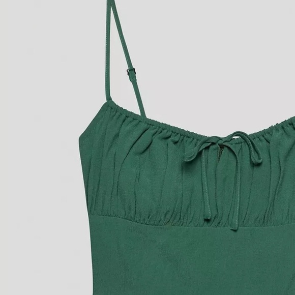 Aritzia | Sunday Best Delilah Dress in Green - Size S
C$40
Size: US S Aritzia - Picture 2 of 5